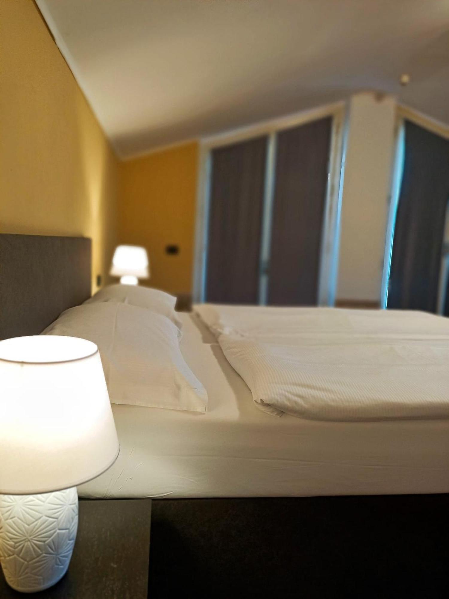 Aquazzurra Resort & Aparthotel Cannobio Eksteriør bilde