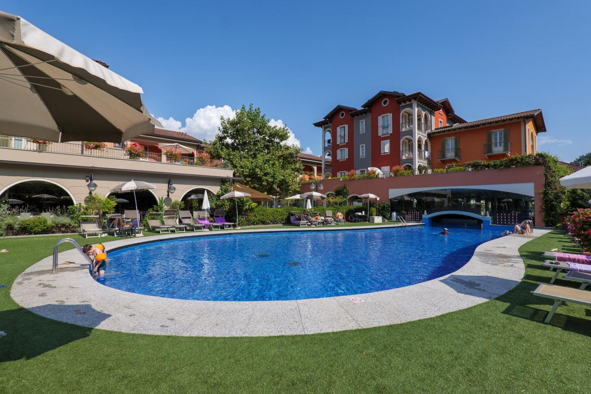 Aquazzurra Resort & Aparthotel Cannobio Eksteriør bilde